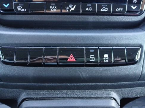 Used 2023 RAM ProMaster 2500 image 22