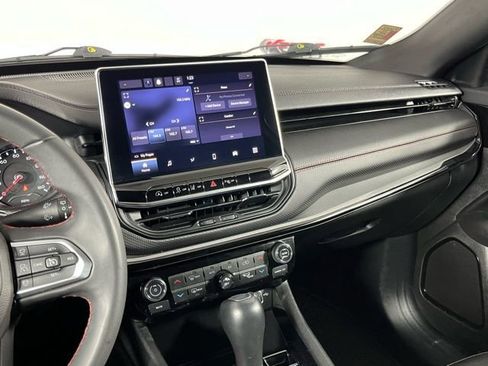 Used 2024 Jeep Compass Trailhawk image 17