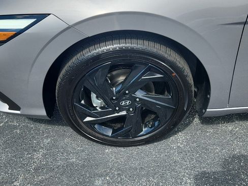 New 2026 Hyundai Elantra SEL FWD image 9