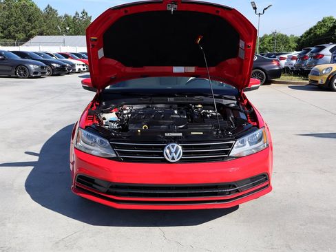 Used 2015 Volkswagen Jetta TDI SE FWD image 35