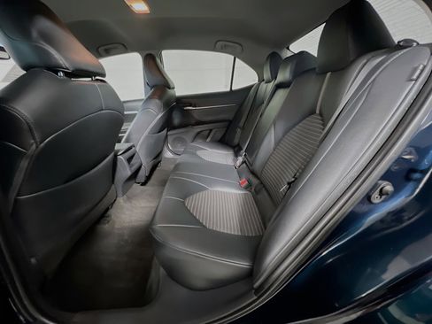 Used 2019 Toyota Camry SE w/ Convenience Package image 29