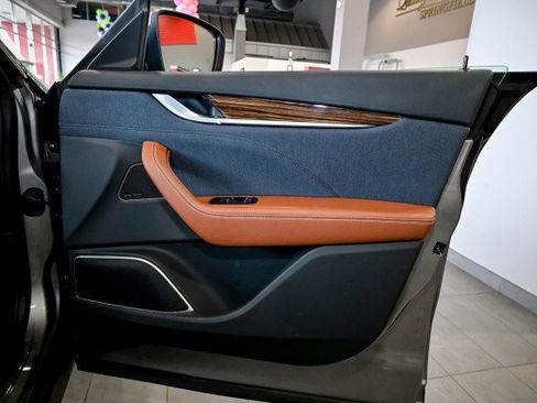 Used 2022 Maserati Levante GT image 28