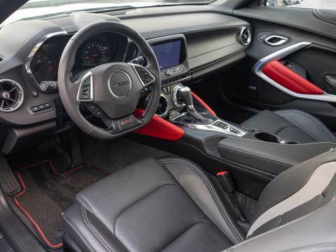 Used 2019 Chevrolet Camaro SS image 8