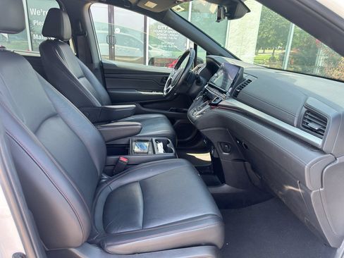Used 2025 Honda Odyssey Sport-L image 10