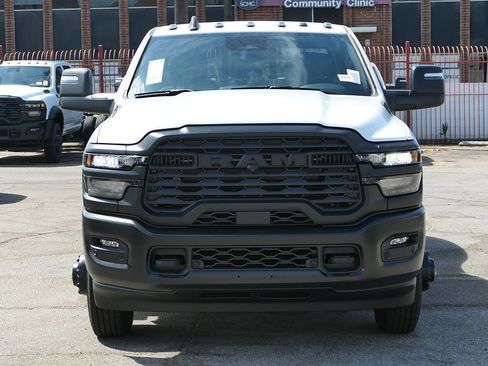 New 2026 RAM 3500 Tradesman AWD/4WD image 6