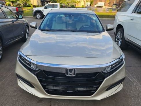 Used 2018 Honda Accord LX image 8