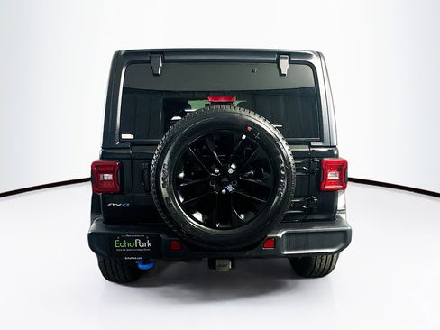 Used 2023 Jeep Wrangler Sahara w/ Cold Weather Group AWD/4WD image 7