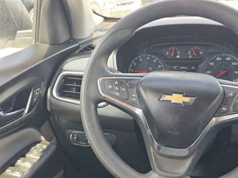 Certified 2021 Chevrolet Equinox LS FWD image 19