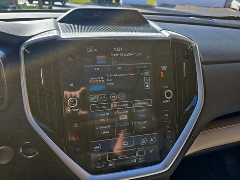 Used 2023 Subaru Ascent Limited w/ Technology Package image 27