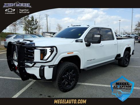 Used 2024 GMC Sierra 2500 AT4 w/ AT4 Preferred Package image 1