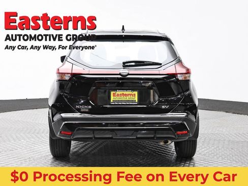 Used 2023 Nissan Kicks SV FWD image 6