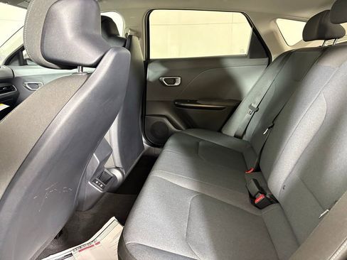 New 2026 Kia K4 LXS image 33