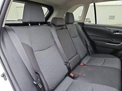 Used 2025 Toyota RAV4 XLE w/ Convenience Package FWD image 21