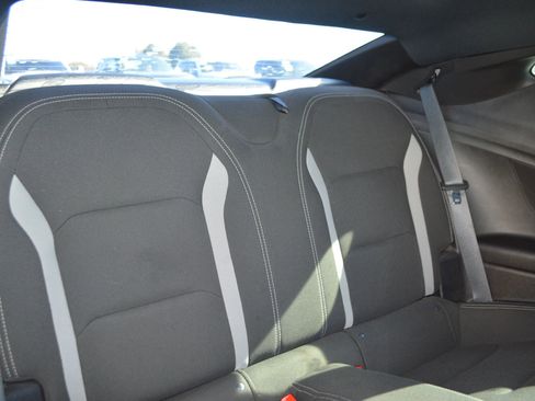 Used 2019 Chevrolet Camaro LT image 23