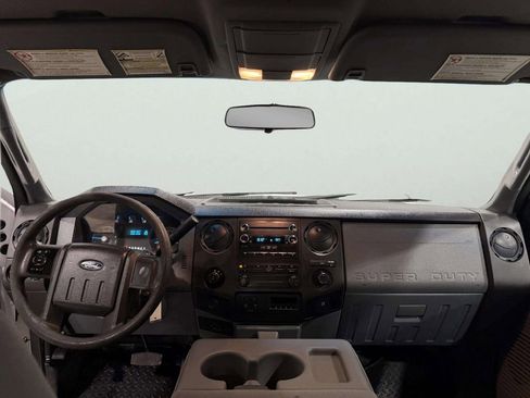 Used 2015 Ford F250 XL w/ Power Equipment Group image 26