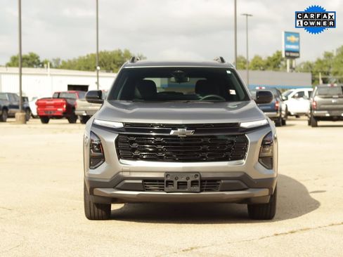 Used 2026 Chevrolet Equinox LT w/ Convenience Package II FWD image 2
