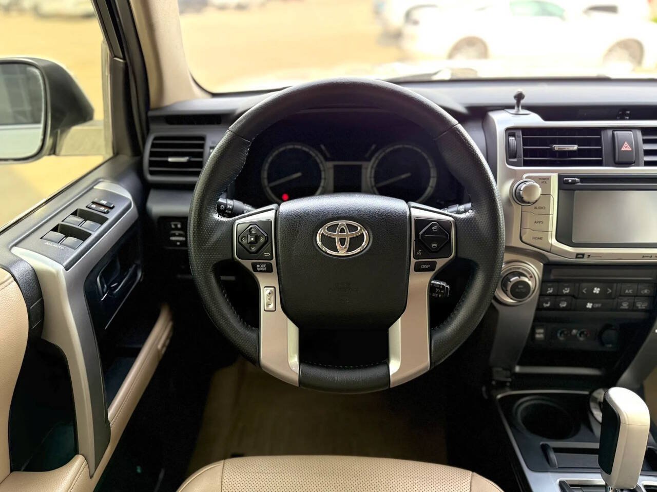 Used 2017 Toyota 4Runner Limited AWD/4WD image 18