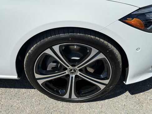 Used 2025 Mercedes-Benz C 300 Sedan image 10