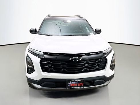 New 2026 Chevrolet Equinox LT w/ Convenience Package II image 2