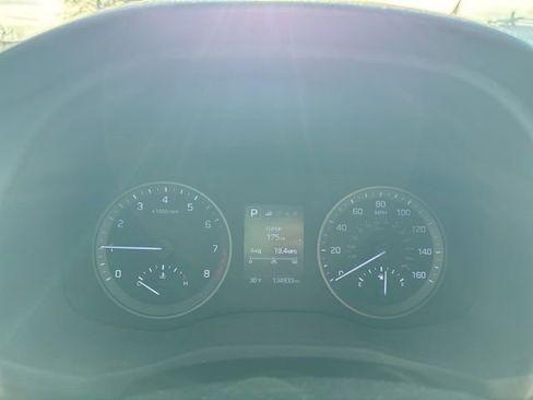 Used 2018 Hyundai Tucson SE image 19