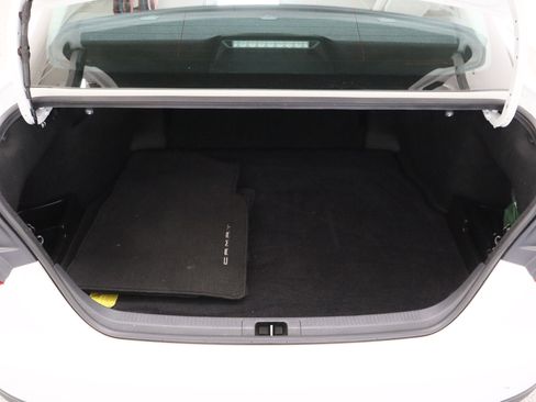 Used 2025 Toyota Camry LE w/ Convenience Package FWD image 31