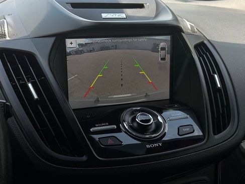 Used 2017 Ford Escape Titanium FWD image 25