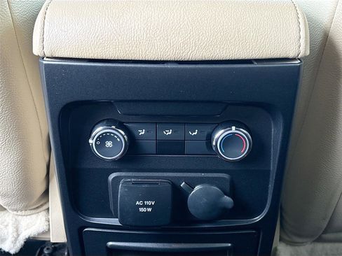 Used 2018 Ford Flex SEL w/ Equipment Group 202A image 27