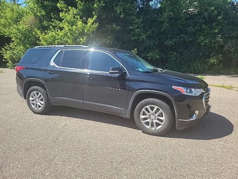 Used 2019 Chevrolet Traverse LT AWD/4WD image 8