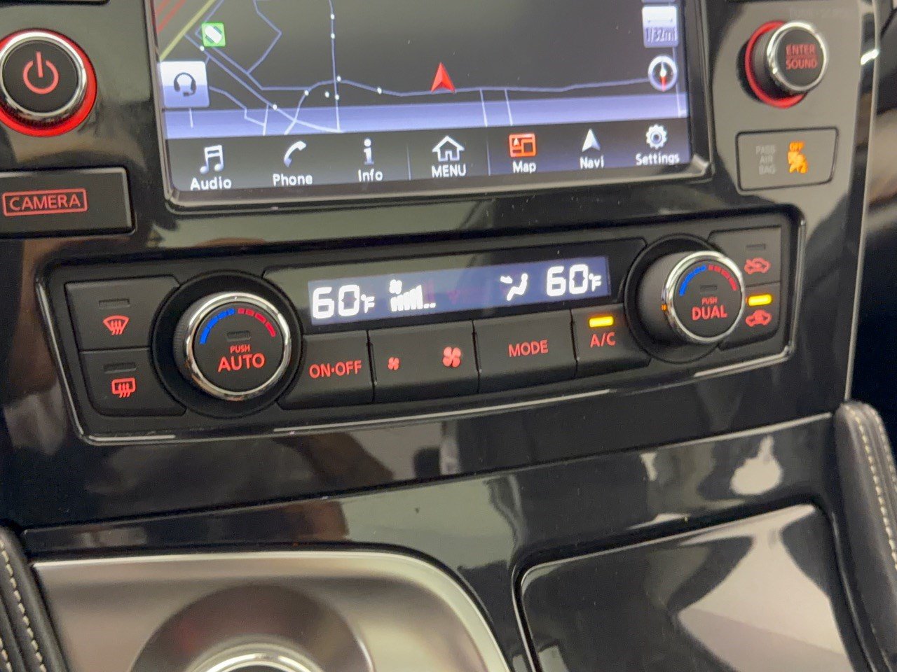 Used 2017 Nissan Maxima Platinum FWD image 22