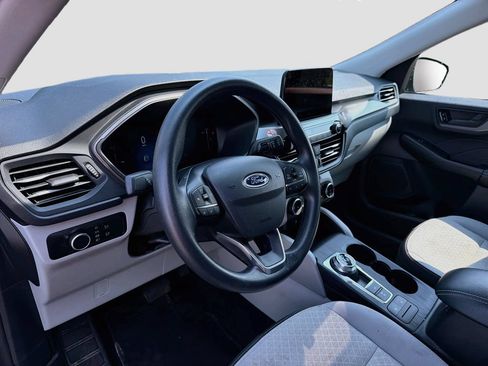 Used 2025 Ford Escape Active FWD image 9