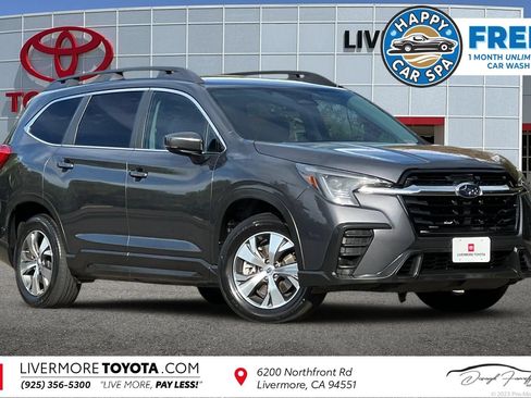 Used 2024 Subaru Ascent Premium w/ Convenience Package AWD/4WD image 1