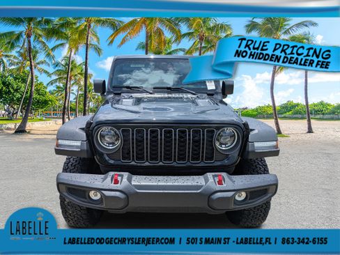 Used 2026 Jeep Wrangler Unlimited Rubicon AWD/4WD image 8