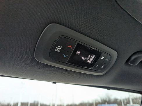 New 2026 Chrysler Pacifica Select w/ S Appearance Package AWD/4WD image 32
