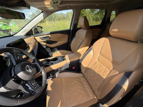 Certified 2023 Nissan Rogue Platinum w/ Platinum Premium Package AWD/4WD image 13
