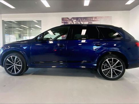 Used 2022 Audi Q7 Premium Plus image 3