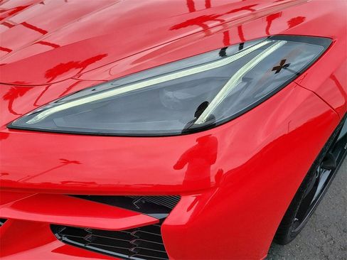 New 2025 Chevrolet Corvette E-Ray image 21