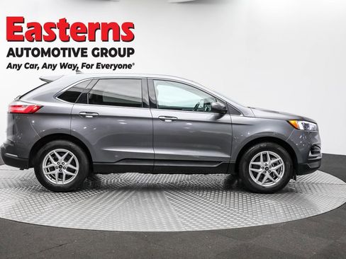 Used 2023 Ford Edge SEL image 4