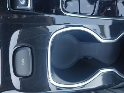 Used 2021 Buick Envision Essence w/ Sport Touring Package image 18