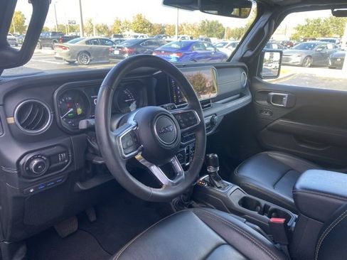 Used 2024 Jeep Wrangler Unlimited Sahara w/ Technology Group image 12