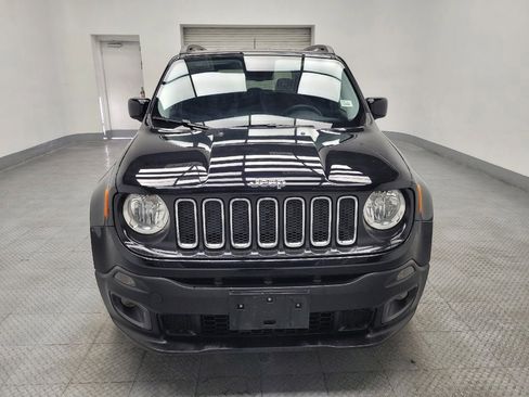 Used 2016 Jeep Renegade Latitude image 14
