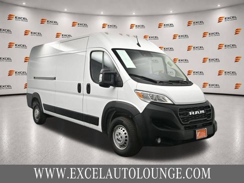 Used 2025 RAM ProMaster 2500 w/ Convenience Group FWD image 7