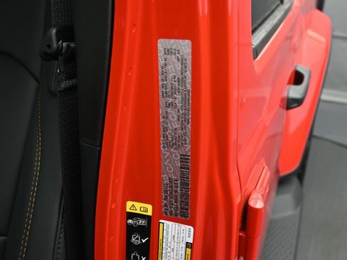 New 2025 Jeep Gladiator Sport image 31