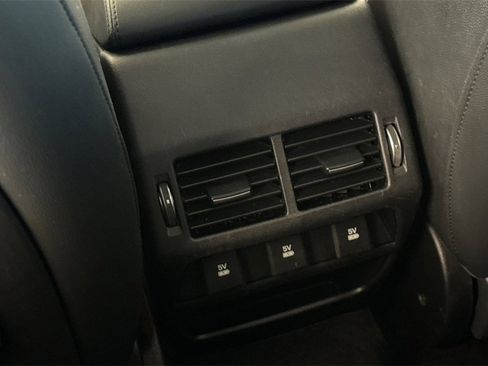 Used 2020 Jaguar E-PACE SE image 15