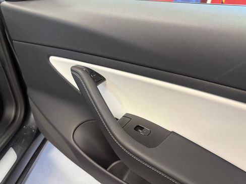Used 2018 Tesla Model 3 Long Range AWD/4WD image 37