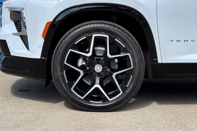 New 2026 Chevrolet Traverse High Country FWD image 42