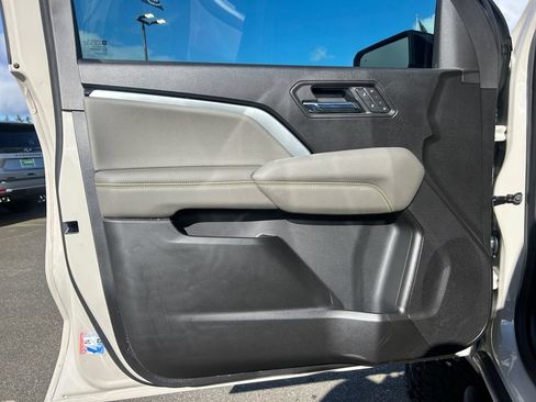 Used 2026 Chevrolet Colorado ZR2 w/ Technology Package AWD/4WD image 22