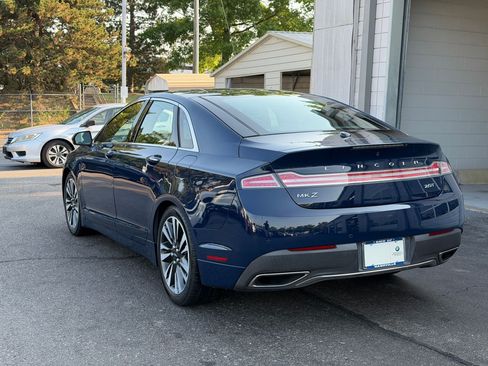 Used 2018 Lincoln MKZ Reserve w/ Climate Package FWD image 3