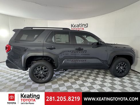 New 2026 Toyota 4Runner SR5 image 4