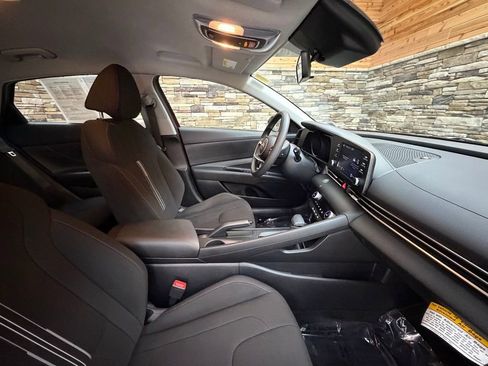 Certified 2023 Hyundai Elantra SEL w/ Cargo Package image 14