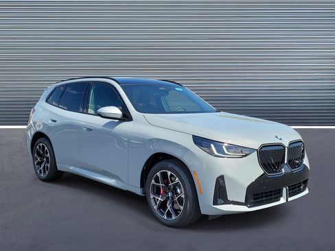 New 2026 BMW X3 xDrive30i w/ M Sport Package AWD/4WD image 2